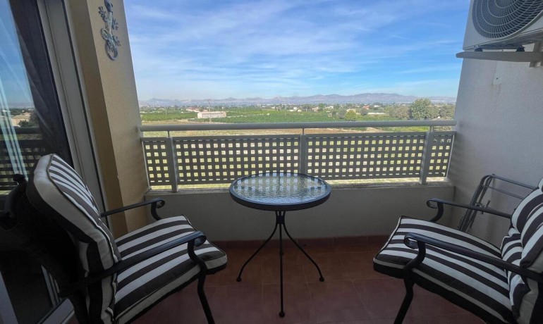 Venta - Apartamento / piso -
Almoradi