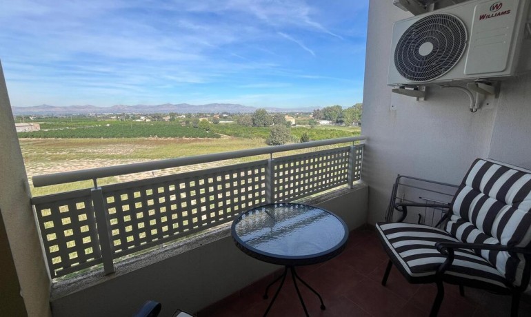 Venta - Apartamento / piso -
Almoradi