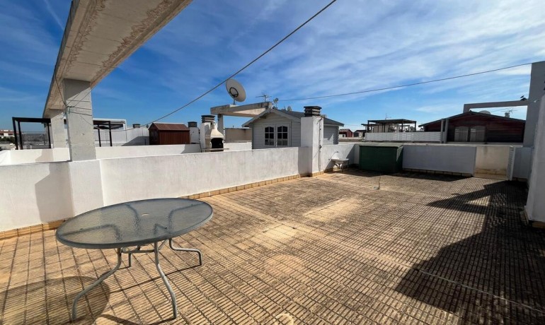 Venta - Apartamento / piso -
Almoradi