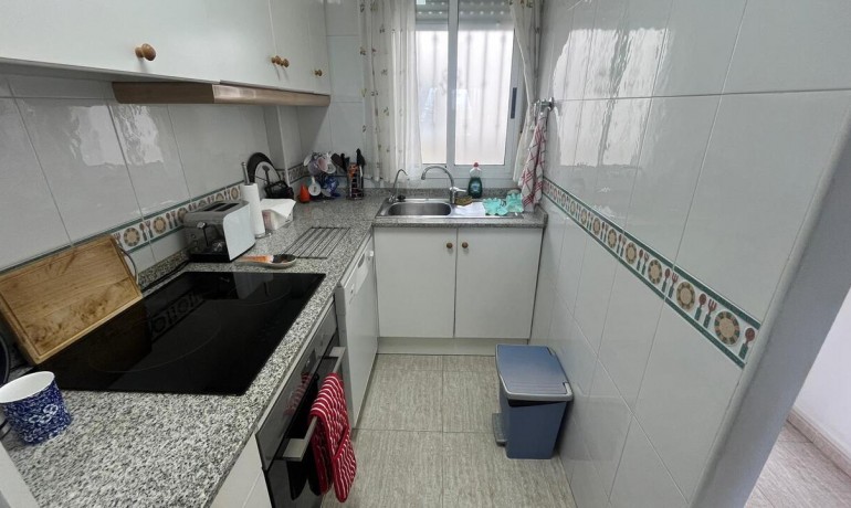 Venta - Apartamento / piso -
Almoradi