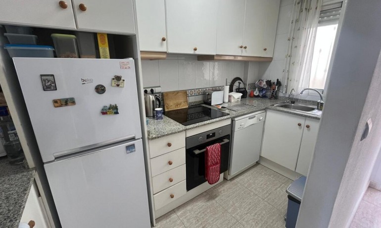 Venta - Apartamento / piso -
Almoradi