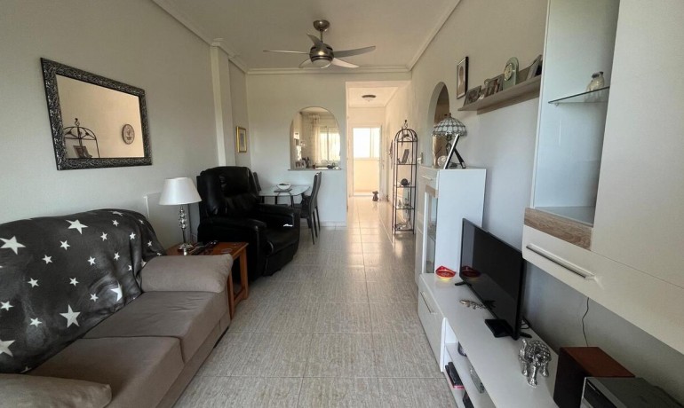 Venta - Apartamento / piso -
Almoradi