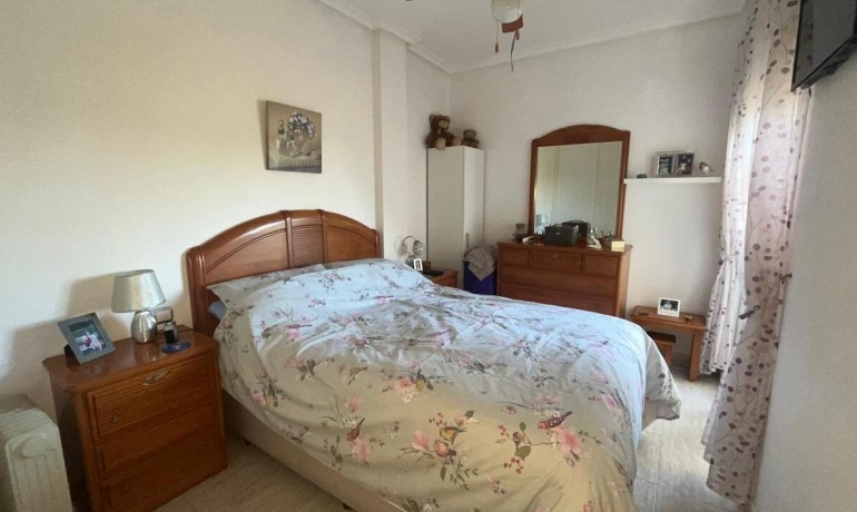 Venta - Apartamento / piso -
Almoradi