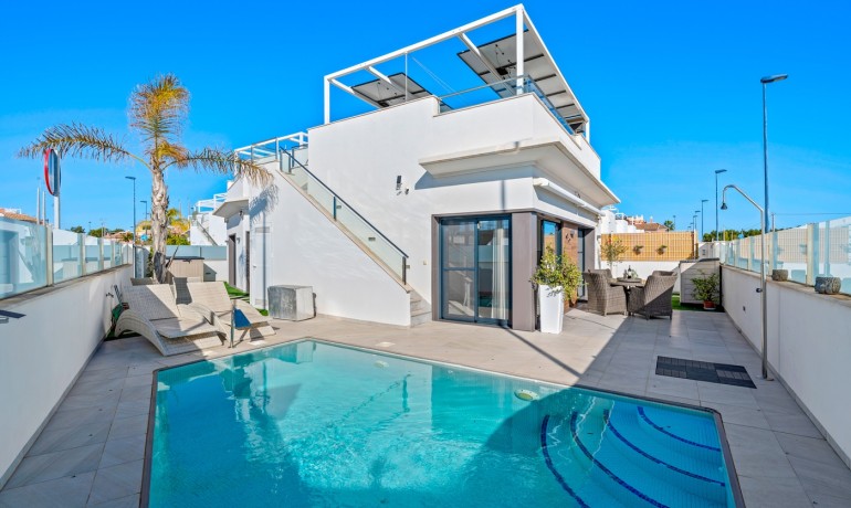 Herverkoop - Villa -
Los Alcázares* - Euro Roda