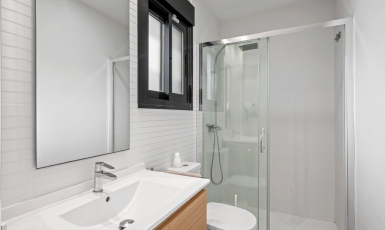 Herverkoop - Villa -
Los Alcázares* - Euro Roda