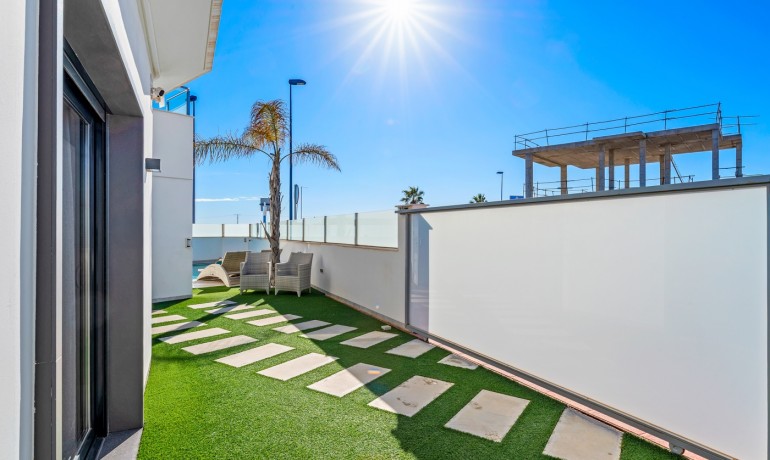 Herverkoop - Villa -
Los Alcázares* - Euro Roda