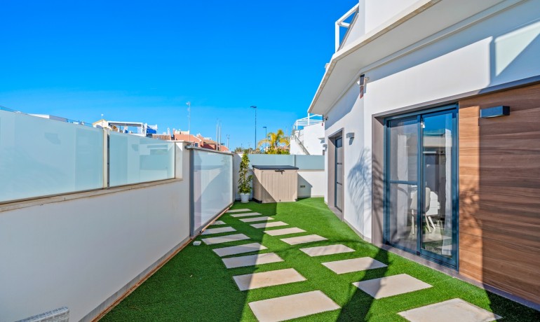 Herverkoop - Villa -
Los Alcázares* - Euro Roda