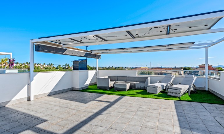 Herverkoop - Villa -
Los Alcázares* - Euro Roda