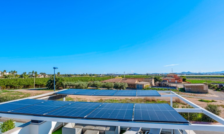 Herverkoop - Villa -
Los Alcázares* - Euro Roda