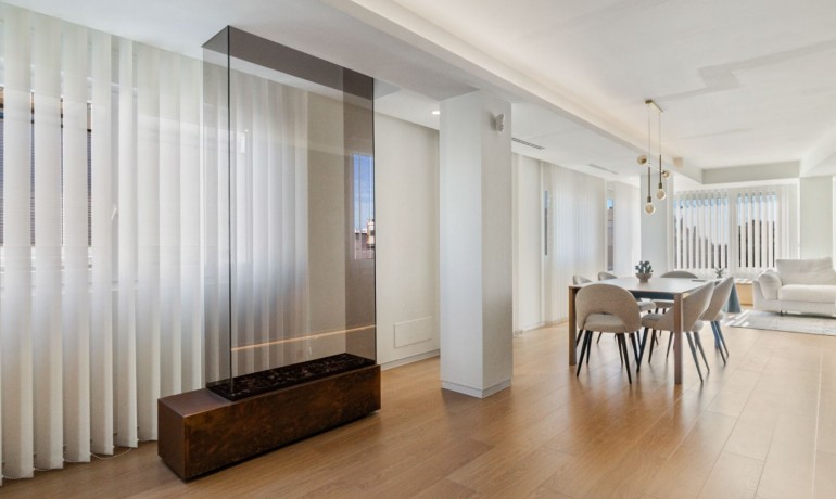 Venta - Apartamento / piso -
Torrevieja