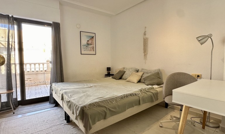 Herverkoop - Appartement / Flat -
Torrevieja*