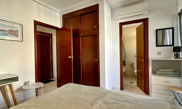 Herverkoop - Appartement / Flat -
Torrevieja*