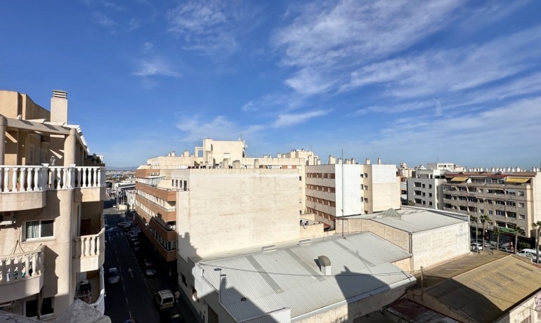 Herverkoop - Appartement / Flat -
Torrevieja*