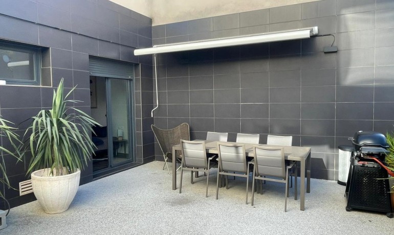 Herverkoop - Villa -
Villamartin