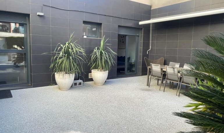 Herverkoop - Villa -
Villamartin