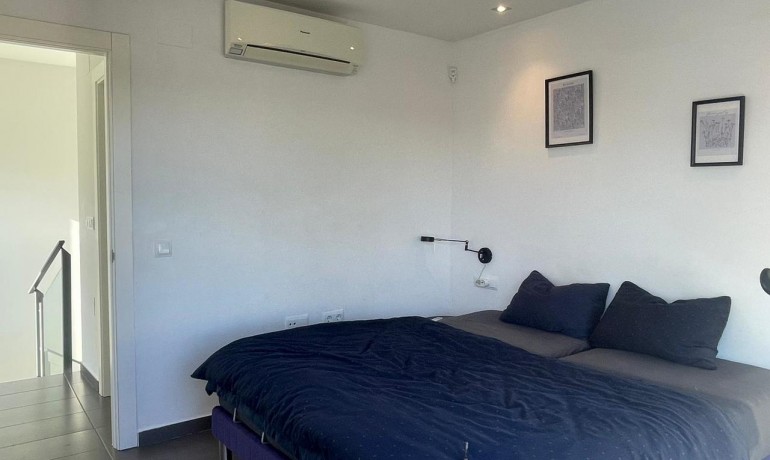 Herverkoop - Villa -
Villamartin