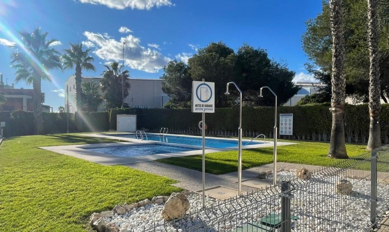 Herverkoop - Villa -
Villamartin