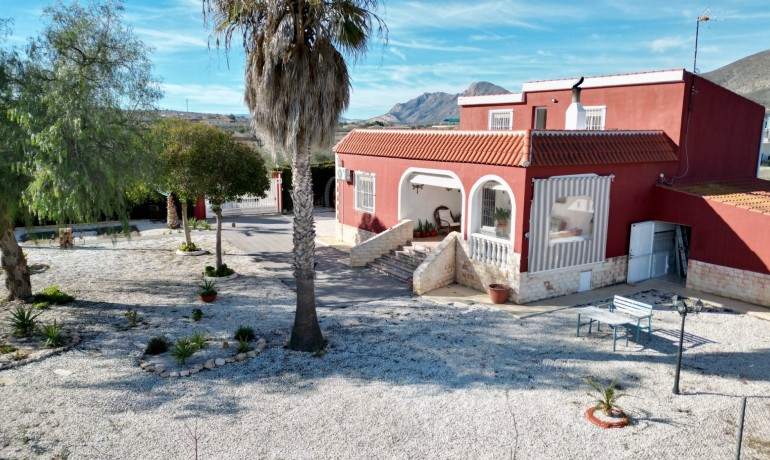 Herverkoop - Villa -
Hondon de los frailes - Hondon de los Frailes*