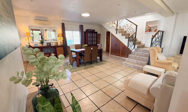 Herverkoop - Villa -
Hondon de los frailes - Hondon de los Frailes*