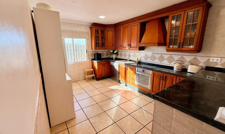 Herverkoop - Villa -
Hondon de los frailes - Hondon de los Frailes*