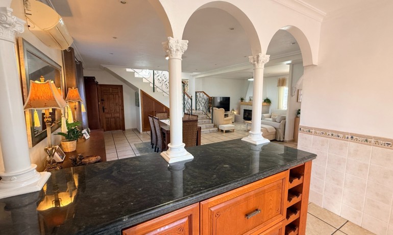 Herverkoop - Villa -
Hondon de los frailes - Hondon de los Frailes*