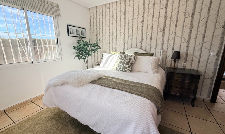 Herverkoop - Villa -
Hondon de los frailes - Hondon de los Frailes*