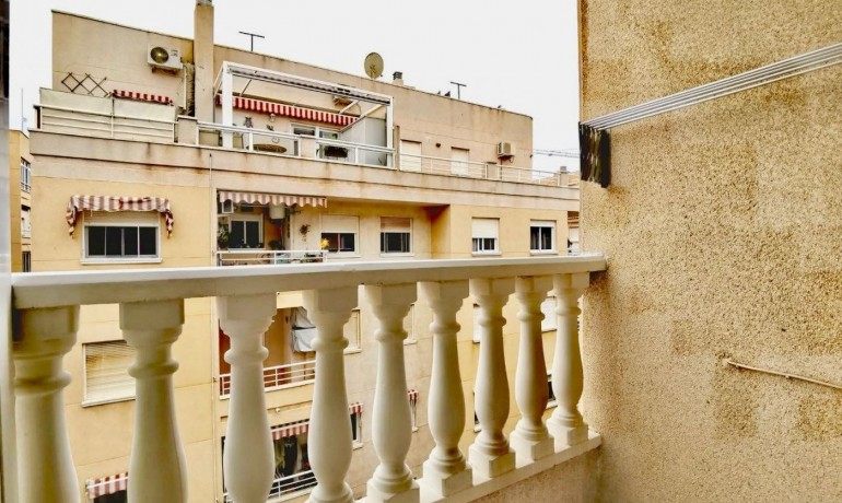 Herverkoop - Appartement / Flat -
Torrevieja* - Playa del cura
