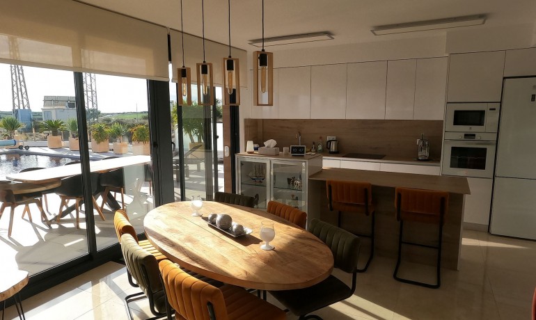 Herverkoop - Villa -
Algorfa - La Finca Golf Resort