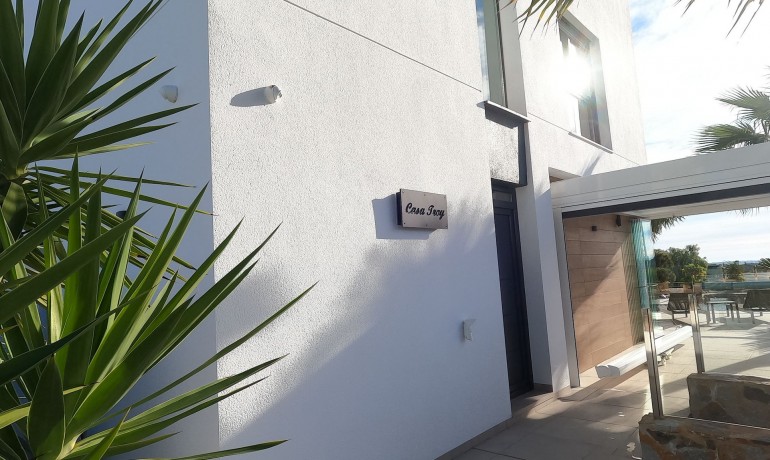 Herverkoop - Villa -
Algorfa - La Finca Golf Resort