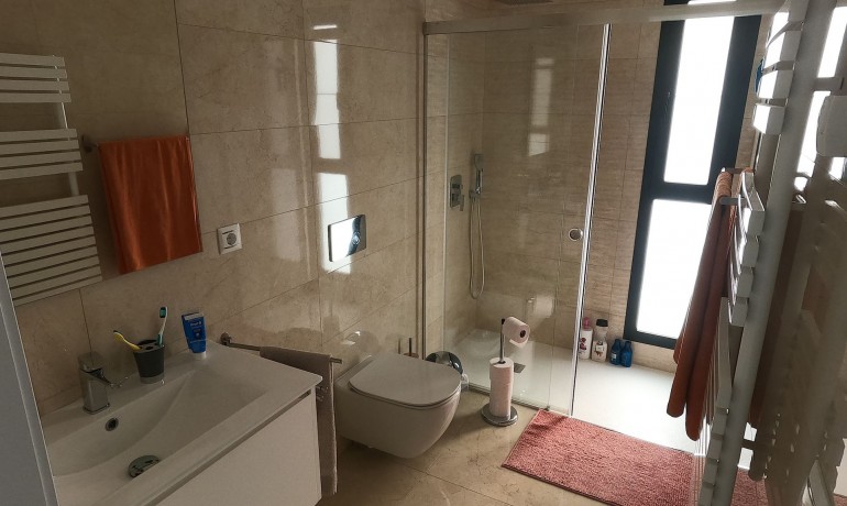 Herverkoop - Villa -
Algorfa - La Finca Golf Resort