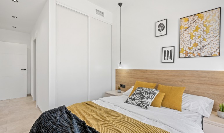 Herverkoop - Villa * -
Orihuela Costa* - Blue Lagoon*