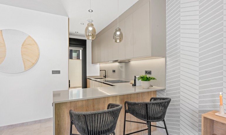 Herverkoop - Villa * -
Orihuela Costa* - Blue Lagoon*