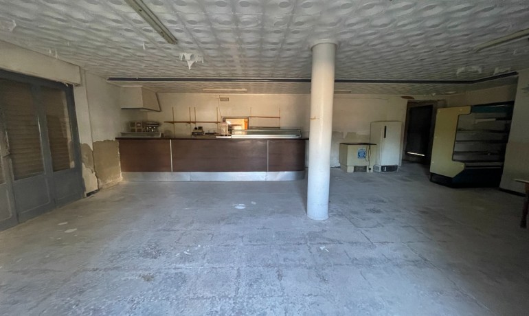 Sale - Finca Country Property -
Elche* - Elche