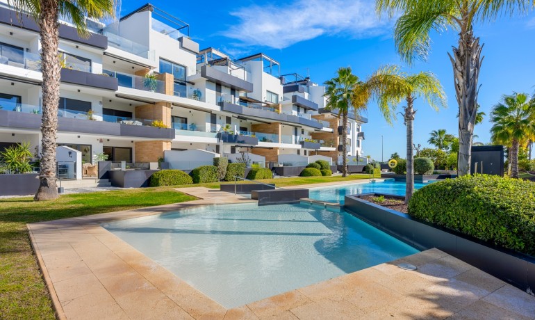 Sale - Apartment / Flat * -
Orihuela Costa* - Los Dolses*