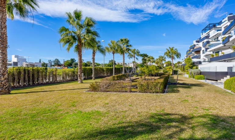 Sale - Apartment / Flat * -
Orihuela Costa* - Los Dolses*