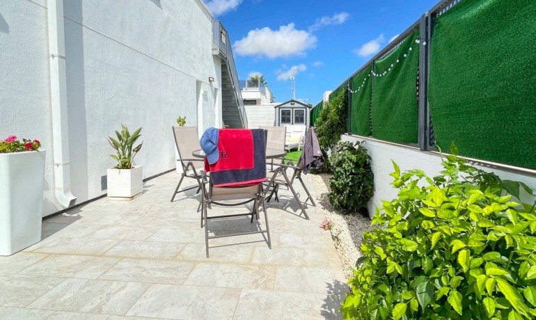 Herverkoop - Villa -
Cuidad Quesada* - Rojales