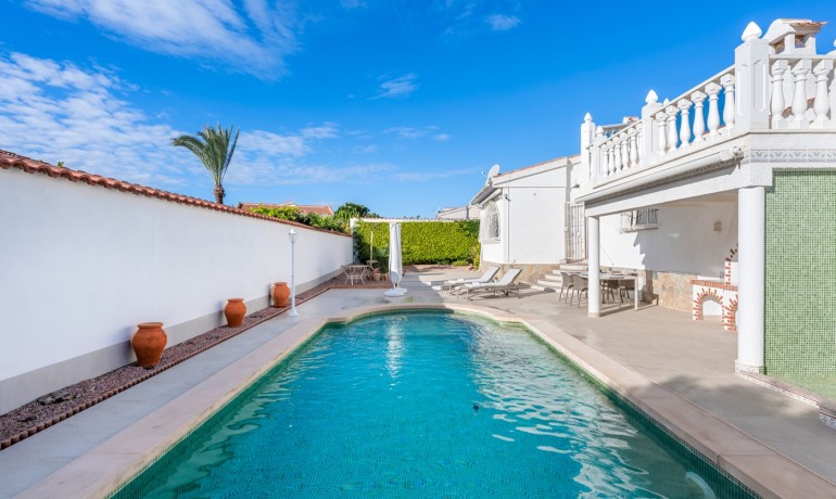 Herverkoop - Villa -
Cuidad Quesada* - Rojales