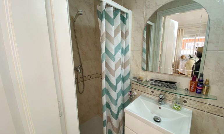 Herverkoop - Villa -
Cuidad Quesada* - Doña Pepa