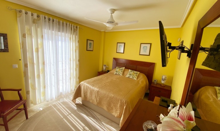 Herverkoop - Villa -
Cuidad Quesada* - Doña Pepa