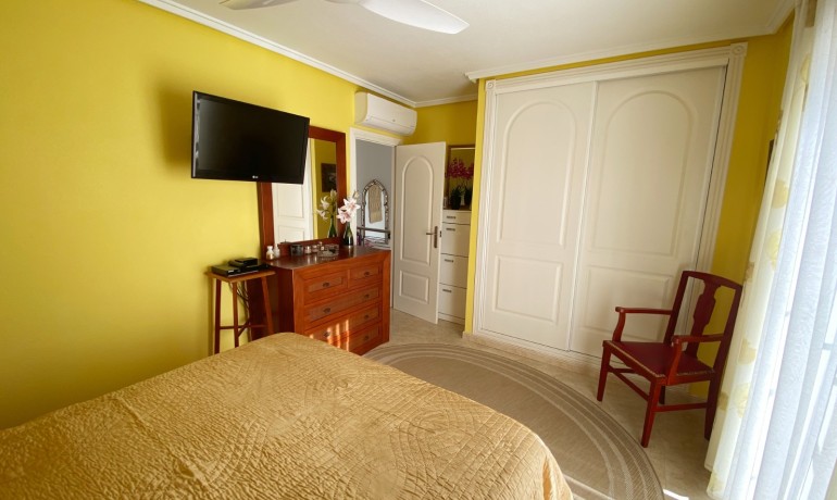 Herverkoop - Villa -
Cuidad Quesada* - Doña Pepa