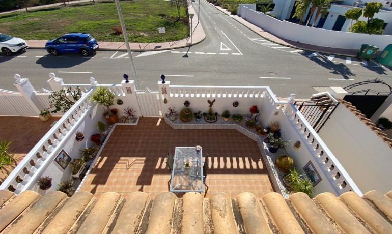 Herverkoop - Villa -
Cuidad Quesada* - Doña Pepa