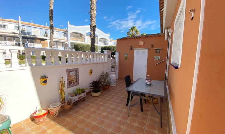 Herverkoop - Villa -
Cuidad Quesada* - Doña Pepa