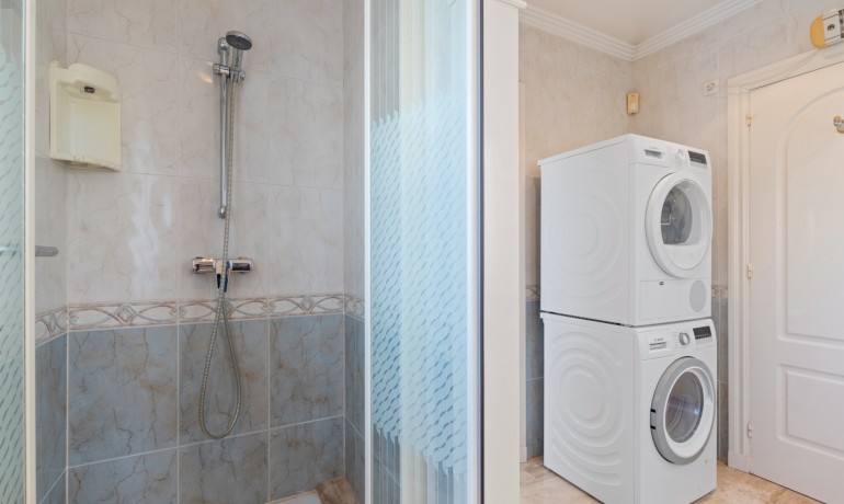 Herverkoop - Villa -
Cuidad Quesada* - Doña pepa