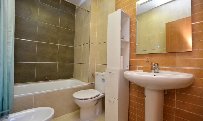 Herverkoop - Villa -
Algorfa - La Finca Golf Resort