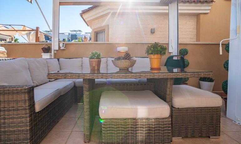 Herverkoop - Villa -
Guardamar del Segura* - El Raso