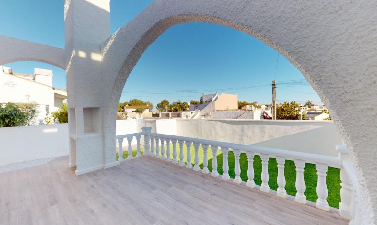 Herverkoop - Appartement / Flat -
San Miguel de Salinas* - BLUE LAGOON