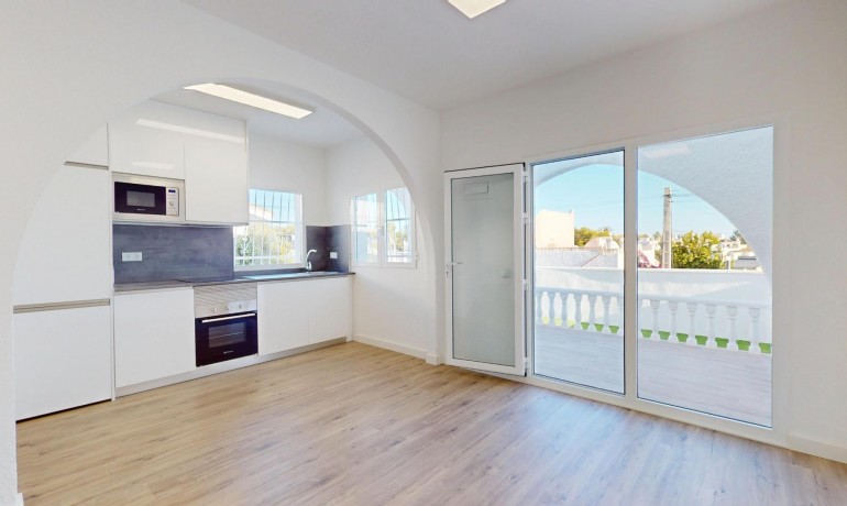 Herverkoop - Appartement / Flat -
San Miguel de Salinas* - BLUE LAGOON