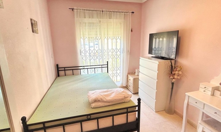 Herverkoop - Huis -
Orihuela Costa* - Villamartin*