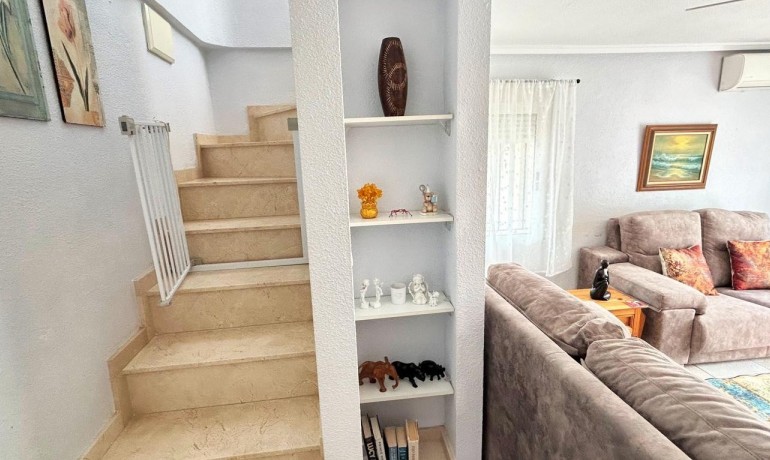 Herverkoop - Huis -
Orihuela Costa* - Villamartin*