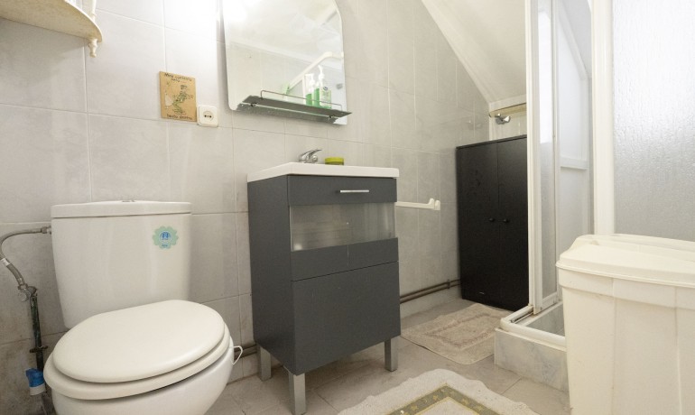 Herverkoop - Huis -
Torrevieja* - Torrevieja